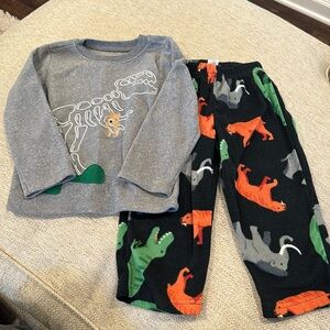 Carters 2T Pajama Set
